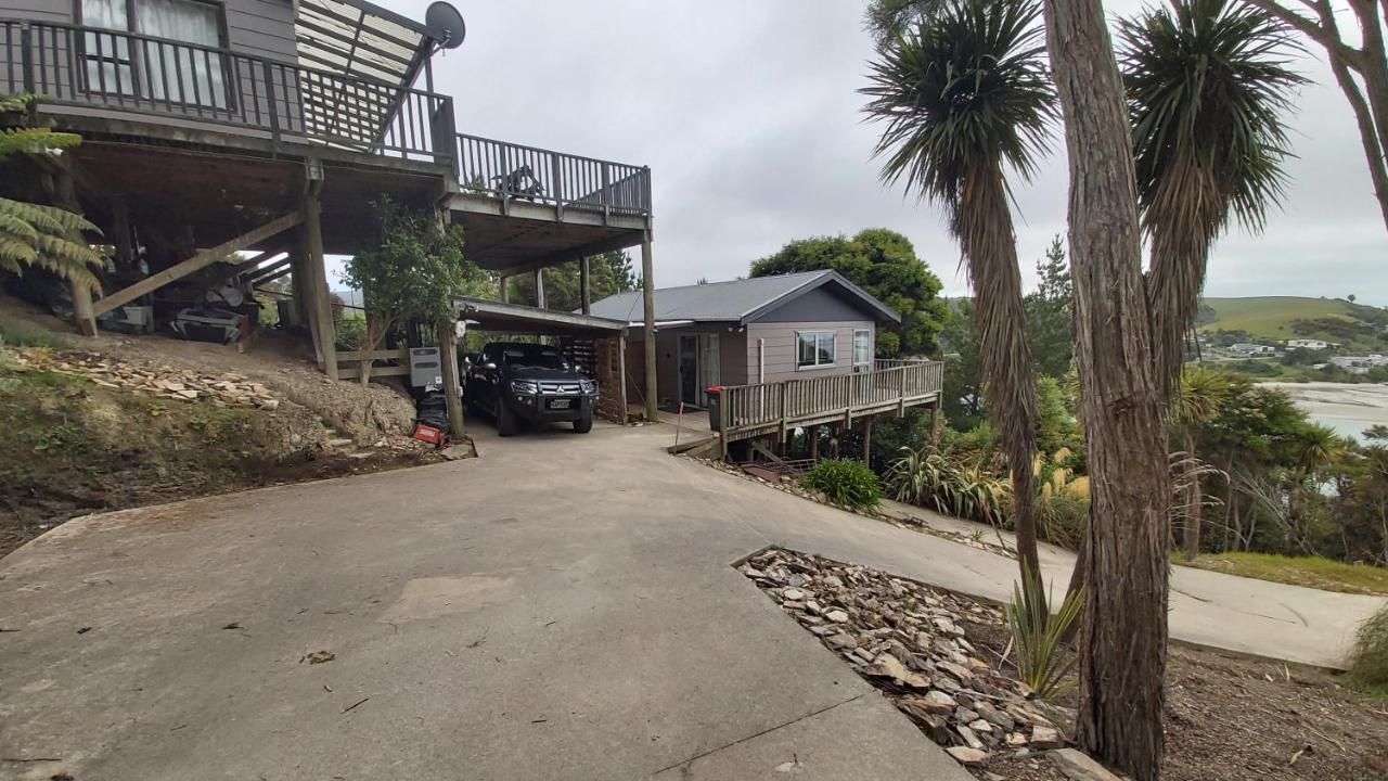 Tree House Apartment Taieri Mouth Luaran gambar