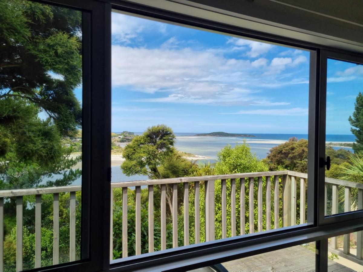 Tree House Apartment Taieri Mouth Luaran gambar