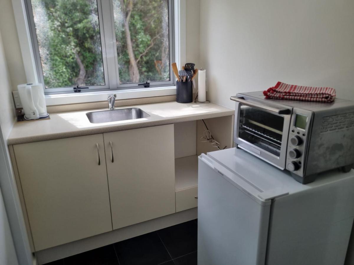 Tree House Apartment Taieri Mouth Luaran gambar